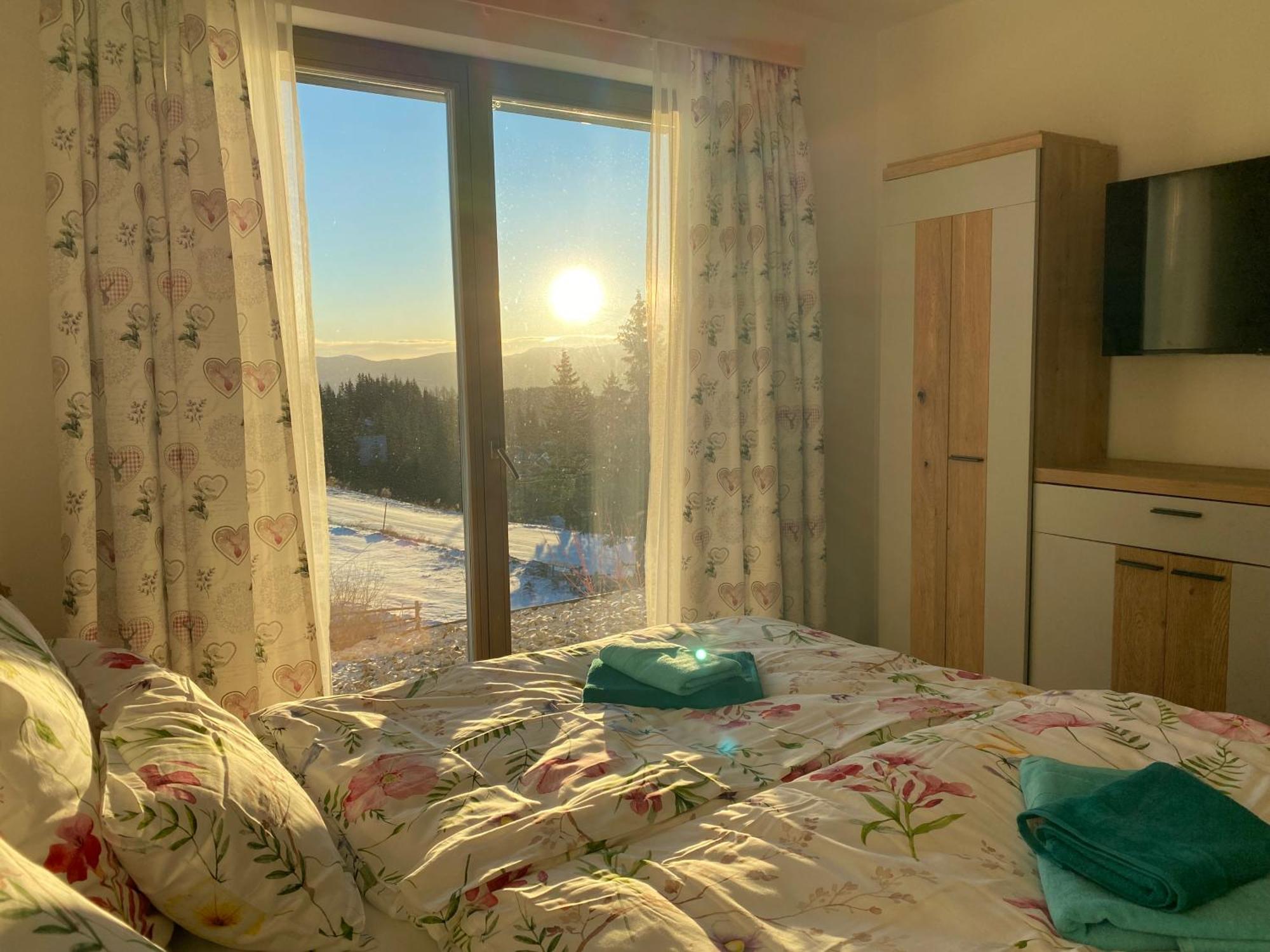 Berglisl - Direkt An Der Schipiste! Neue Ferienwohnung Mit Sauna Klippitztorl Luaran gambar